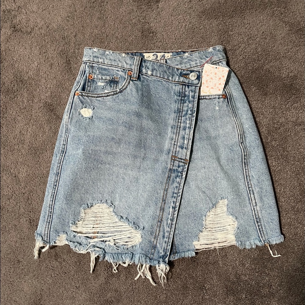 Free People skirt I have size 24 and 25